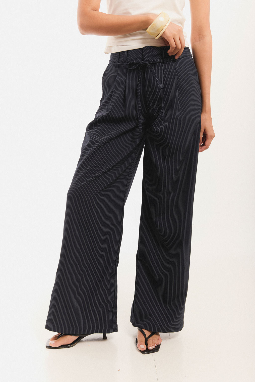 PANTALÓN RAYAS HERENCIA en azul oscuro