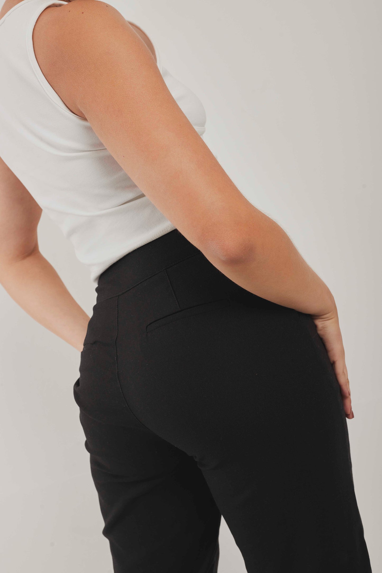 PANTALÓN ROBLE