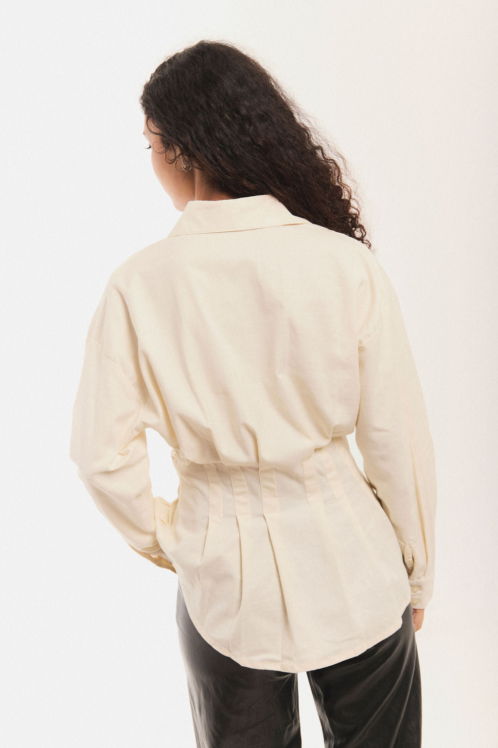 BLUSA COQUETA en marfil