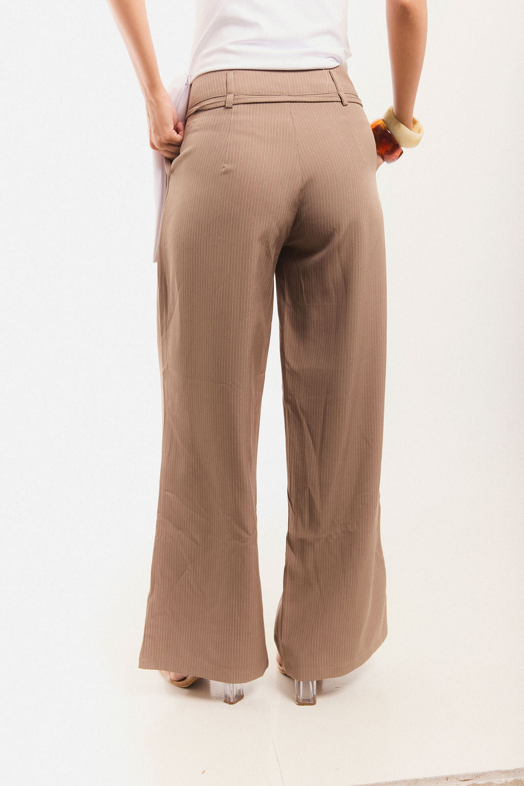 PANTALÓN RAYAS HERENCIA en cafe