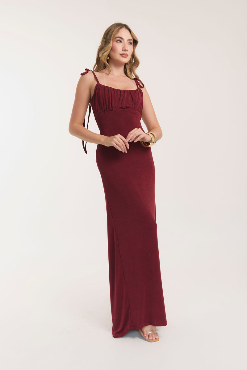 VESTIDO TINTO DE VERANO en vino