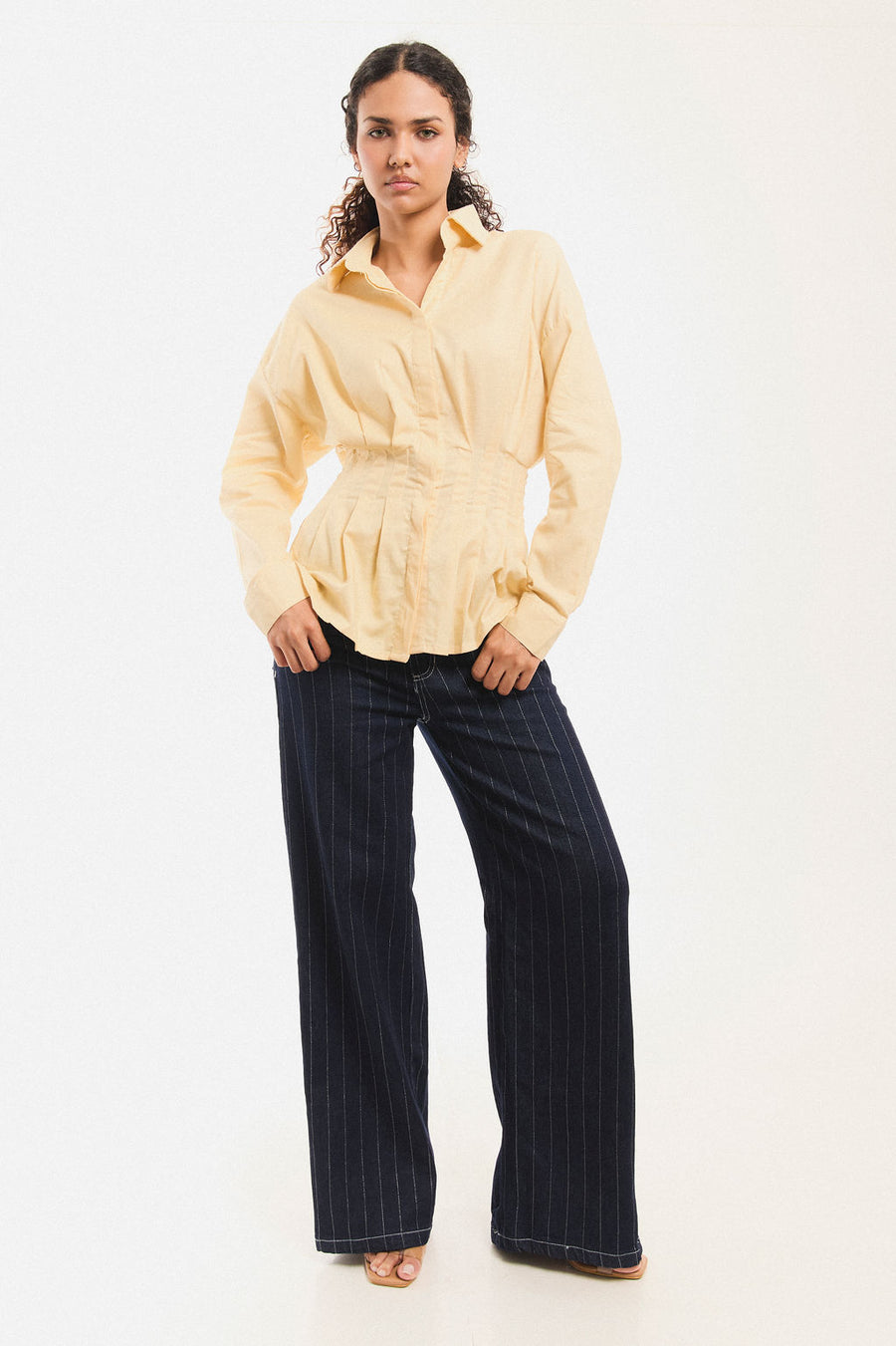 BLUSA COQUETA en amarillo