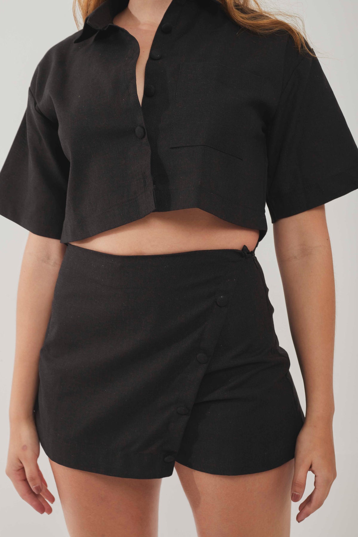 FALDA SHORT HORTENCIA en negro