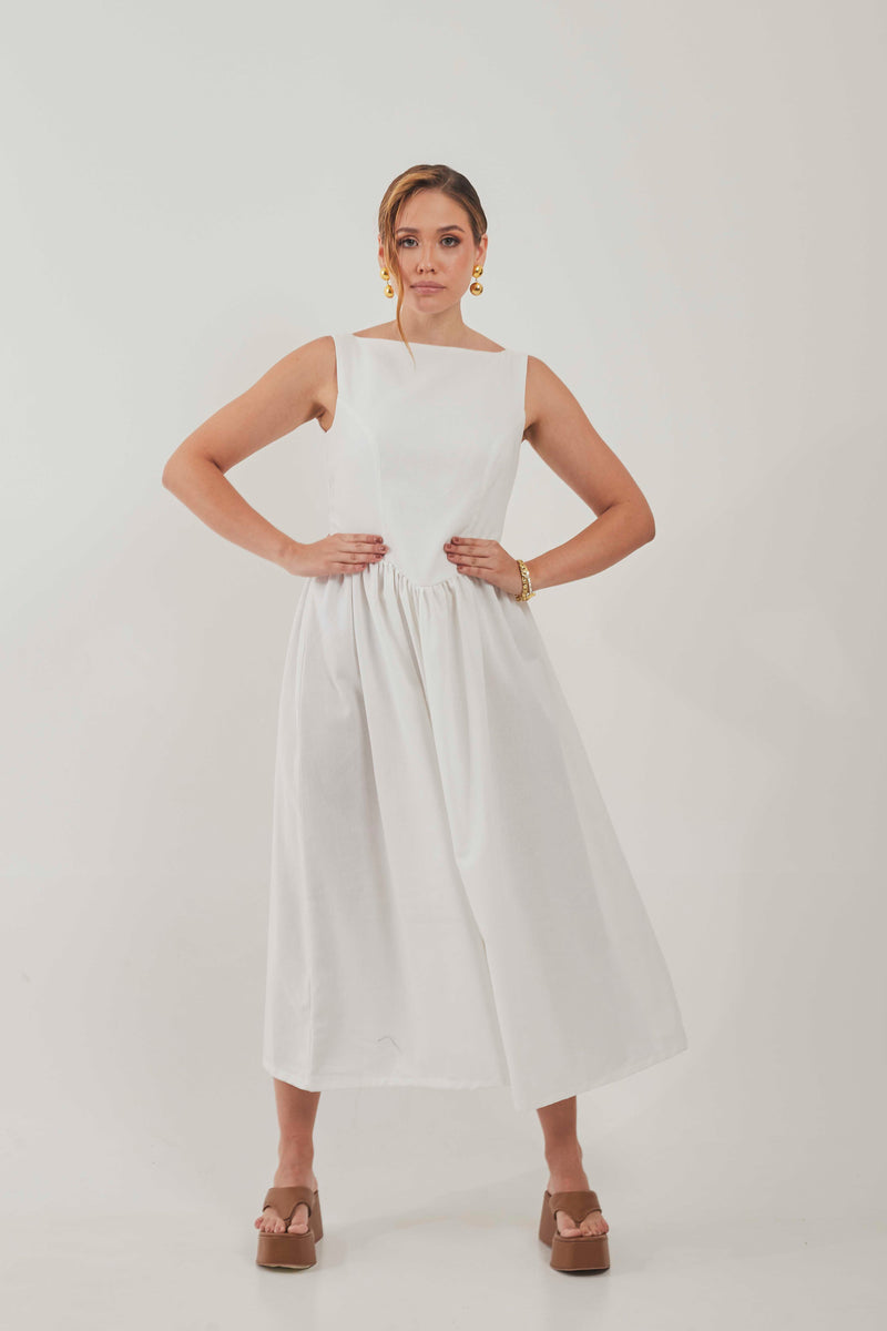 VESTIDO HELECHO en blanco